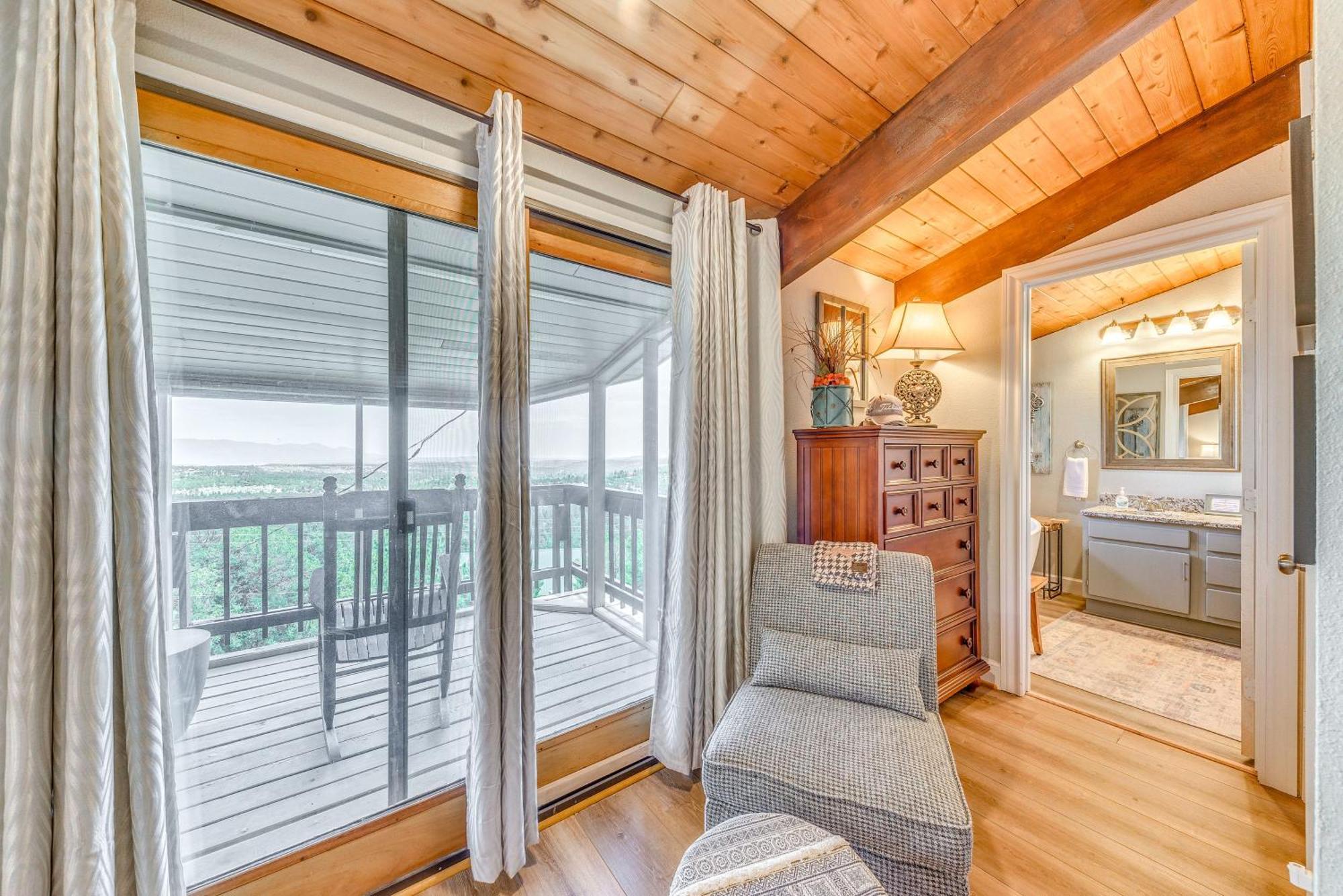 Serene Alto Cabin With Mountain Views And Fire Pit! المظهر الخارجي الصورة